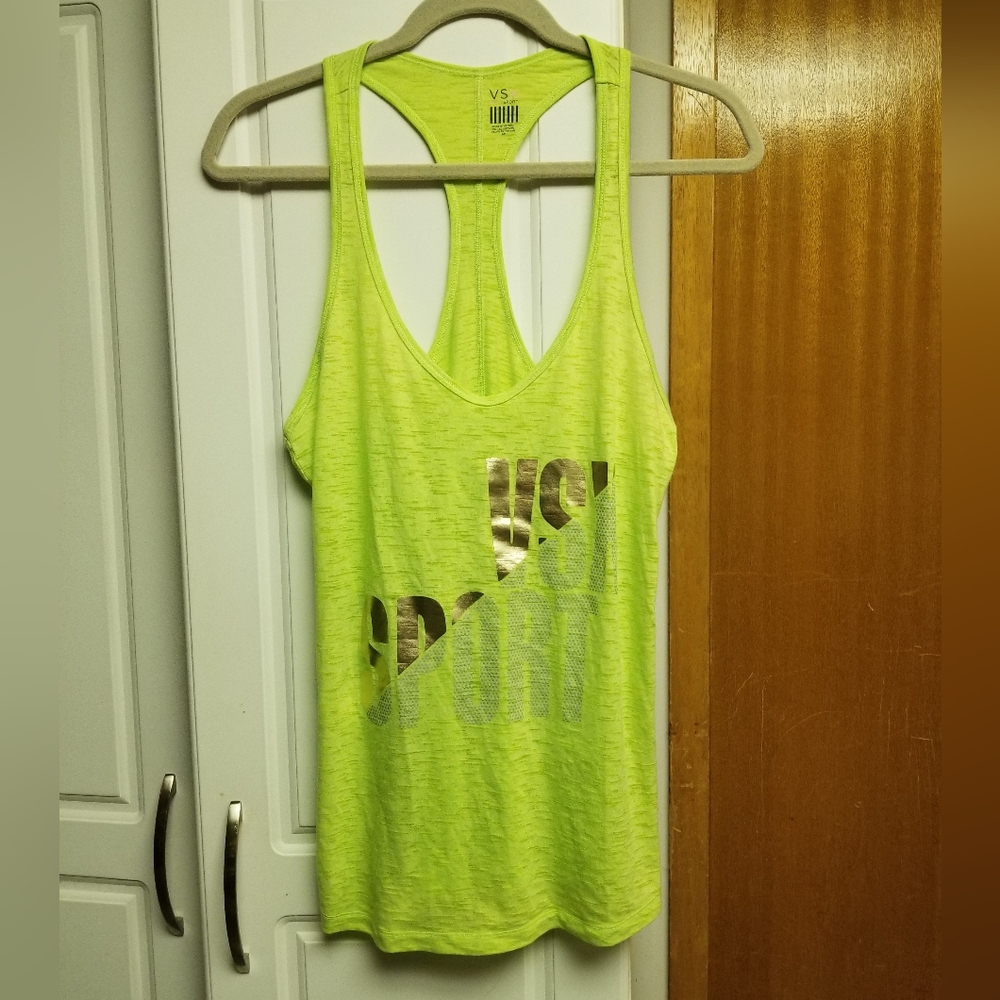 🍁🌺Victoria's Secret VSX SPORT racerback tank top